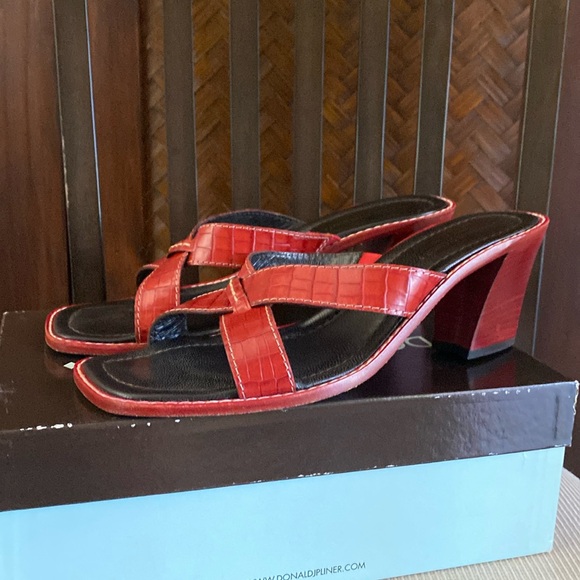 DONALD J. PLINER ***RARE*** “Viru” Red Kogi 11M - Picture 3 of 8